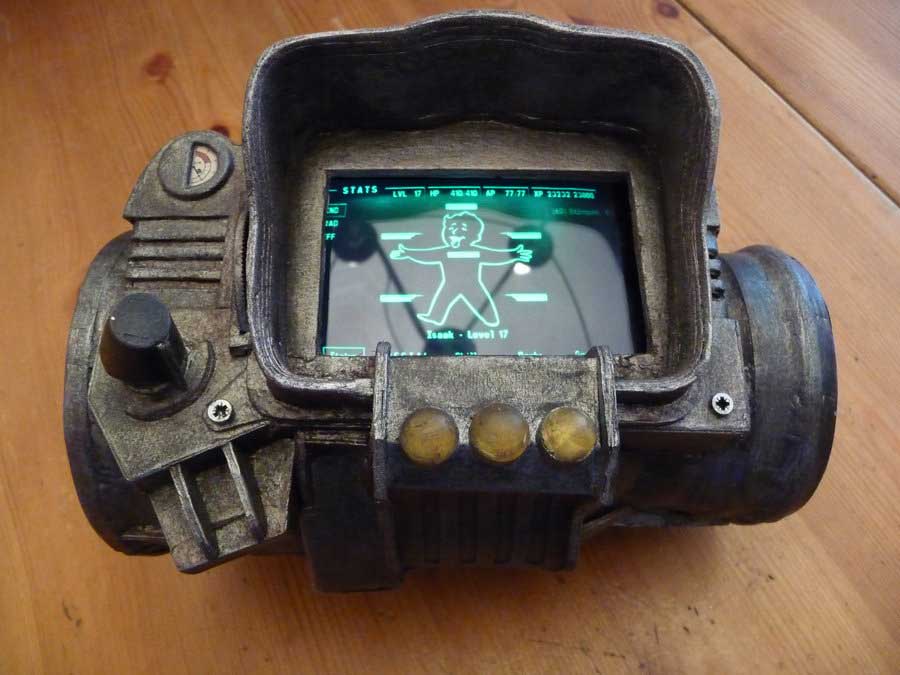 Hanginizin böyle bir PipBoy'u var?