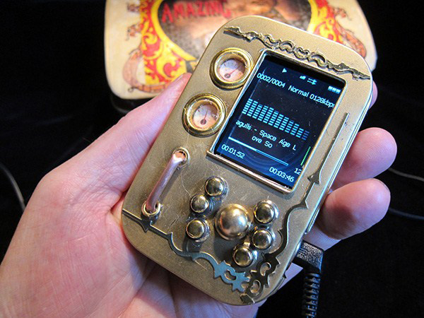 Steampunk MP3 çalar isteyen?