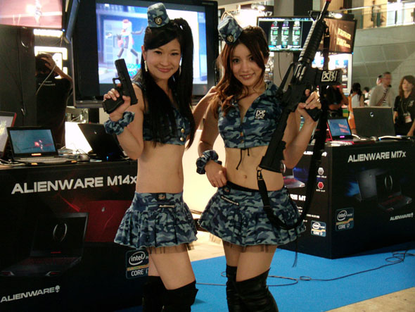 Tokyo Game Show 2011'in güzelleri Bölüm 1