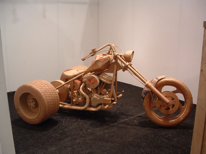 karton motorsiklet